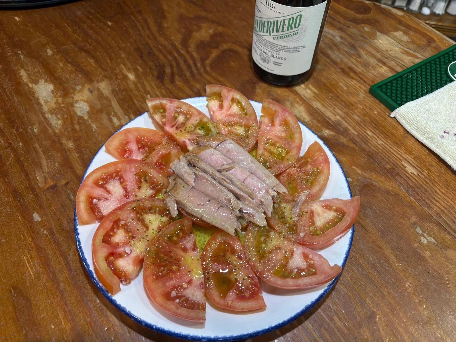 Ensalada de ventresca de atún — El Rocío de Peñalara, restaurante pescado Pozuelo